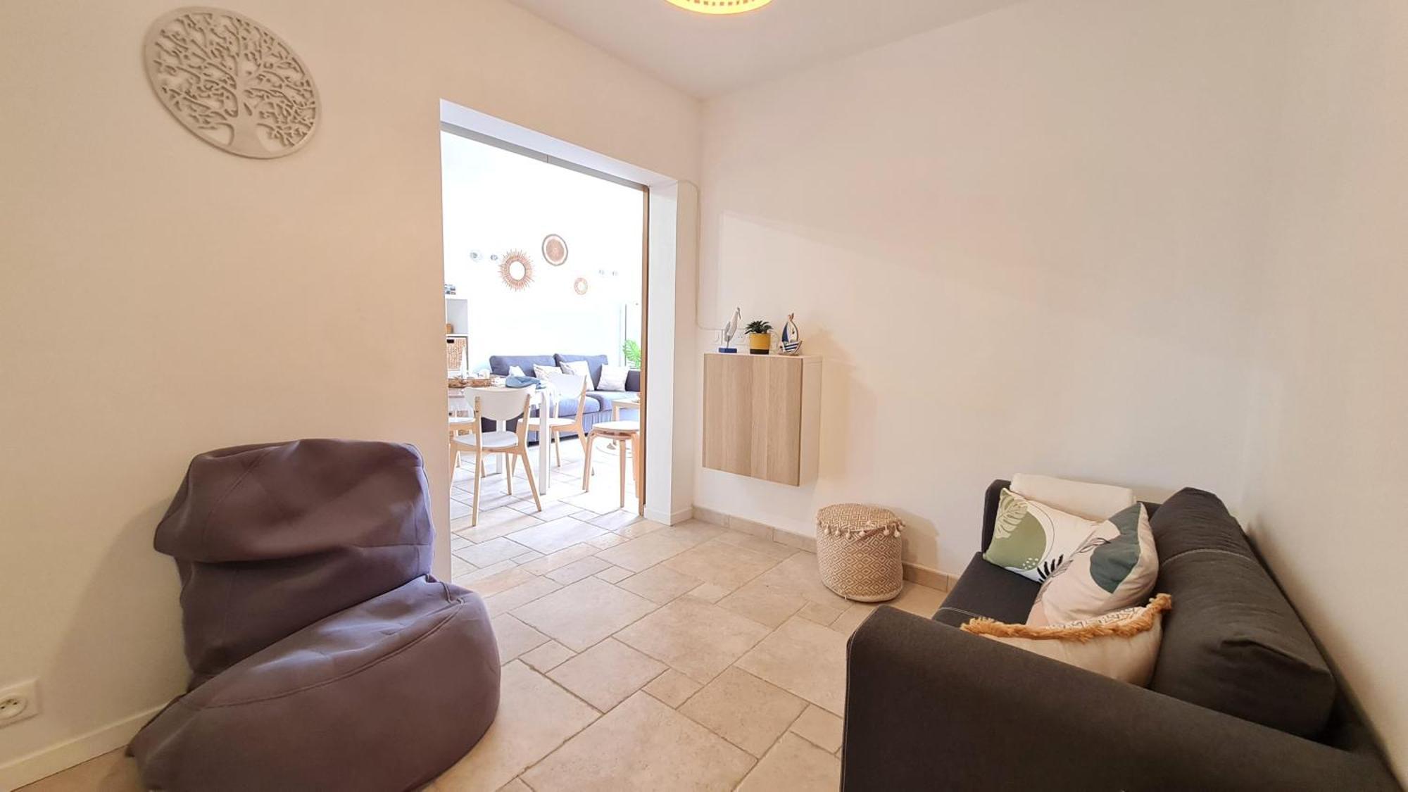 Bel Appartement Renove, Avec Terrasse Et Piscine Ла Круа-Вальме Экстерьер фото