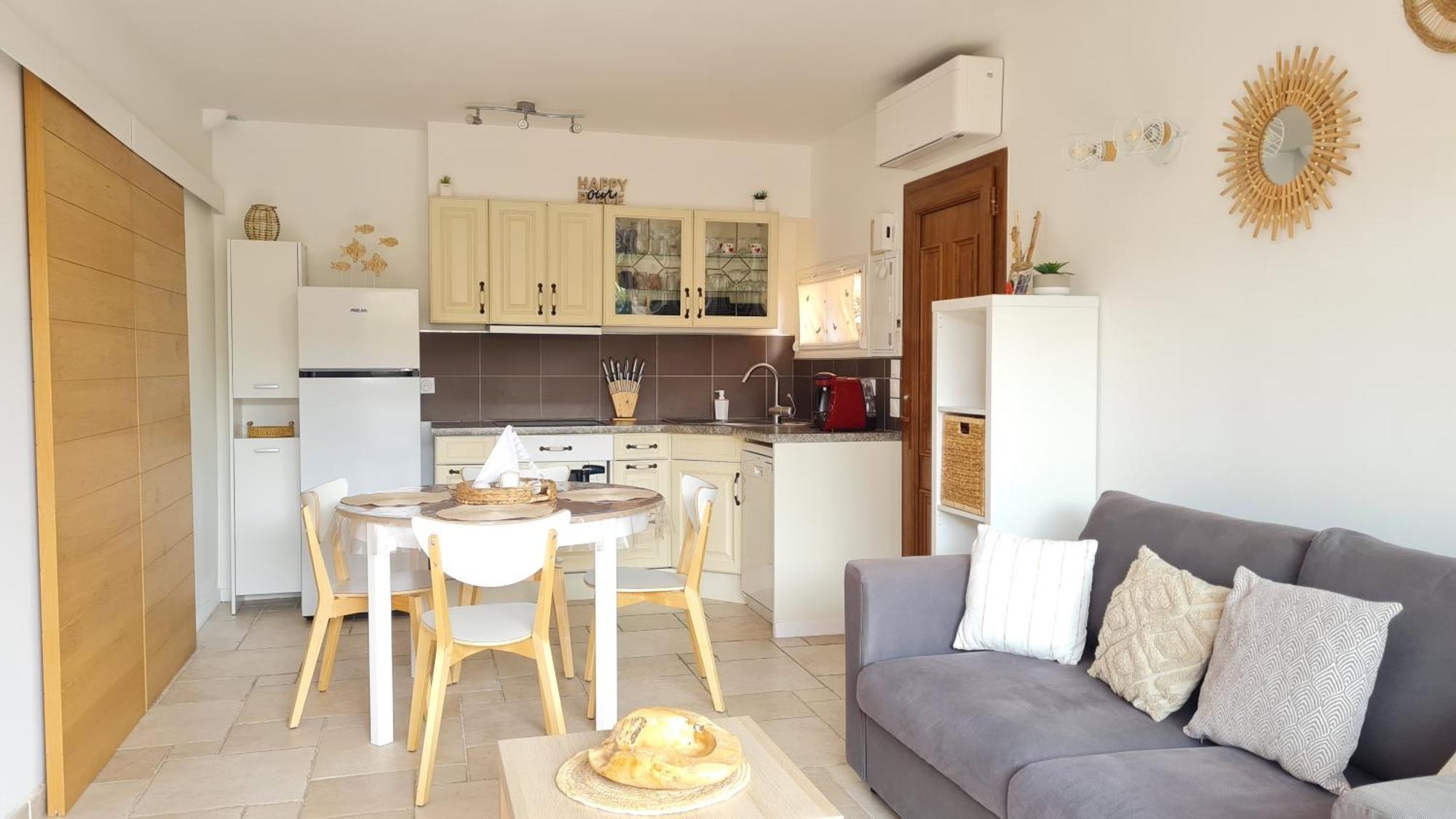 Bel Appartement Renove, Avec Terrasse Et Piscine Ла Круа-Вальме Экстерьер фото